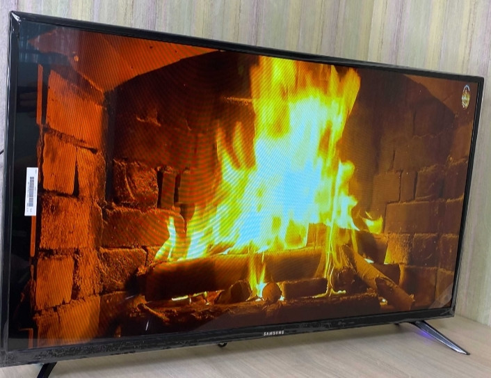 Тонкий Телевизор: Samsung 42