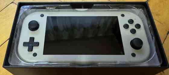 Портативна ігрова консоль. Київ