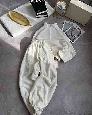 Жіночий теплий повсякденний костюм двійка барашек на велюрі Одеса