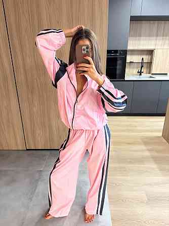 Жіночий стильний повсякденний костюм вільного крою плащівка Одеса