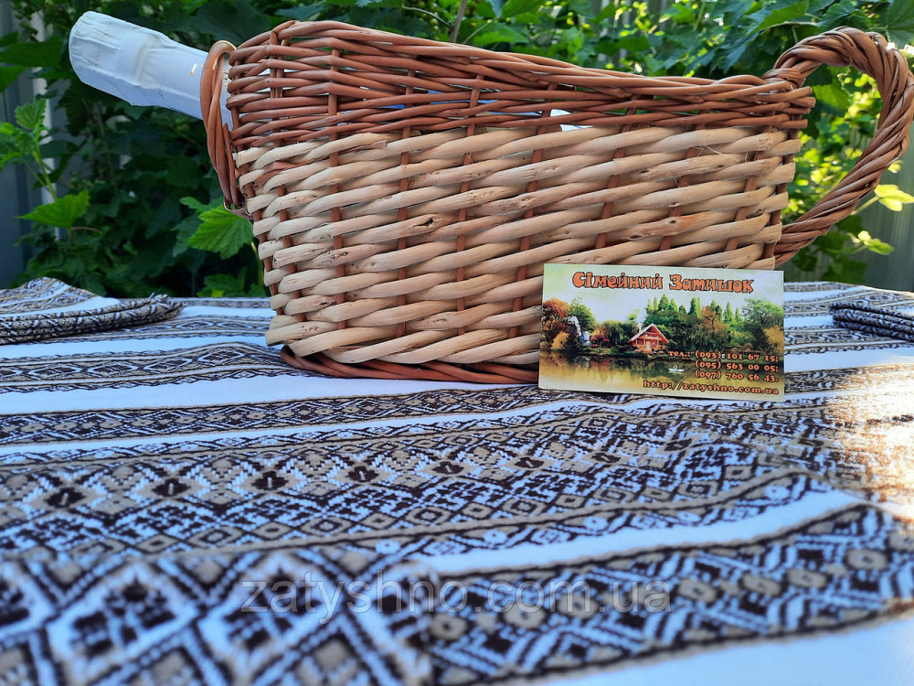 Скатерть в кофейном цвете, вышитая на белом Киев - изображение 3