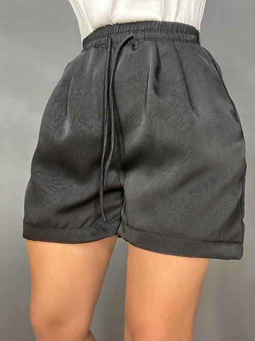 Шорти жіночі A-N 25175 вільний крій шовкові жатка талія на резинці шнурок короткі чорні, чорний, L Київ - фото 1