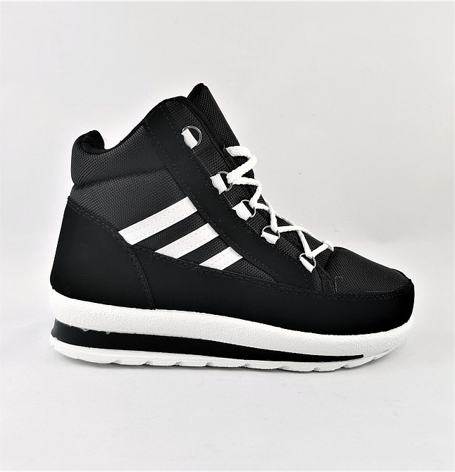 Зимові жіночі Кросівки на хутрі Чорні Снікерси в стилі Ad!das (розміри: 36) Дніпро - фото 3