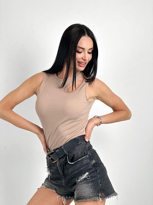 Облягаюча майка Shape Київ - фото 7