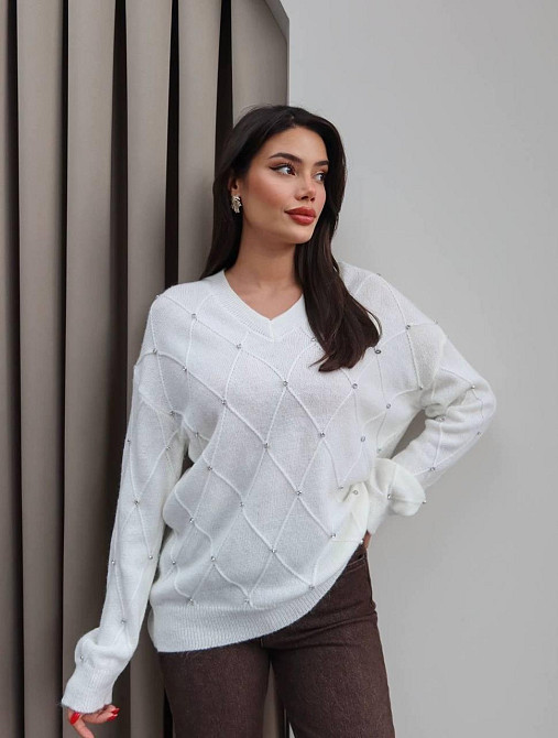 Женский свитер оверсайз кроя с камушками машинная вязка Одесса - изображение 4