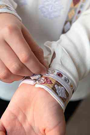 Вишиванка для хлопчиків із довгим рукавом лляна, молочна, топ Київ