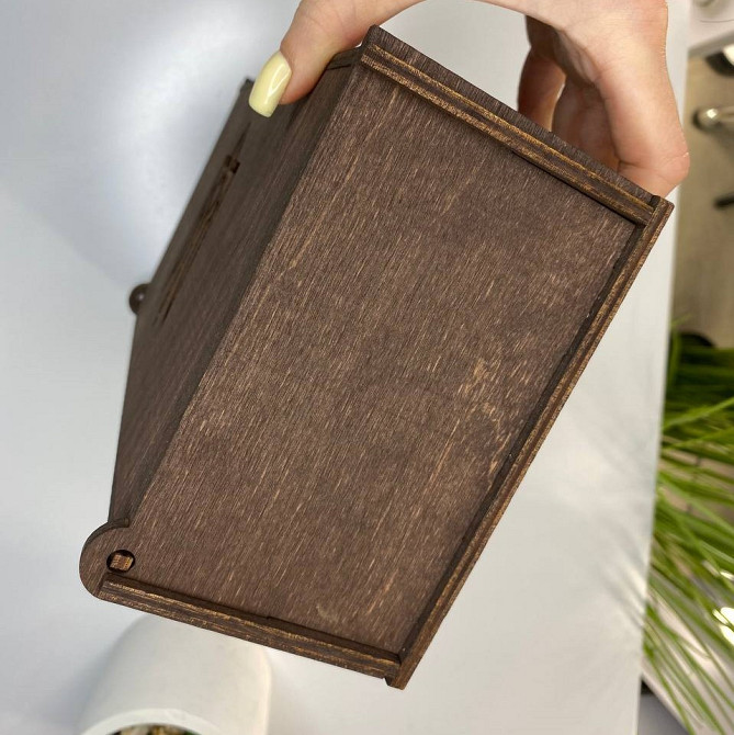 Подарункова коробка дерев'яна з гербом України 25х12,5х7,3 см, прямокутна з кришкоюMasterSem Київ - фото 5