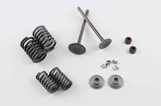 Клапани (пара, у зборі) мотоцикл 4T CG125 (L-93.5mm) Мукачево