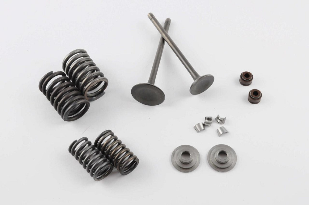 Клапаны (пара, в сборе) мотоцикл 4T CG125 (L-93.5mm) Мукачево - изображение 1