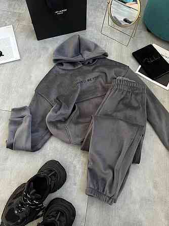 Стильний жіночий теплий костюм зі щільного двостороннього велюру. Графіт, 42/44 Одеса