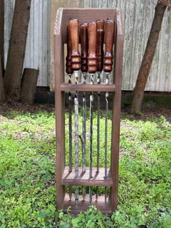 Набор подарочный шампуры для шашлыка с деревянной ручкой в деревянной подставке из 6 штук-длиной 62 см Каменец-Подольский