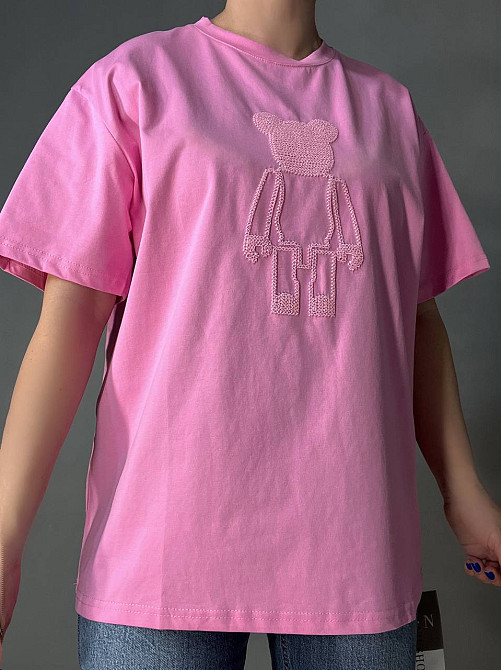 Футболка женская A-N 2396 оверсайз с мишкой и блестками, розовый, one size Киев - изображение 5