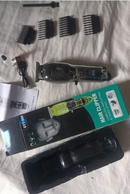 Машинка для стрижки волос аккумуляторный триммер бороды. Київ - фото 1