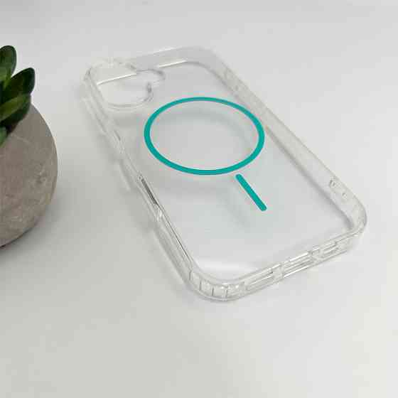 Чехол Cosmic для iPhone 16, зеленый, тонкий магнитный Киев