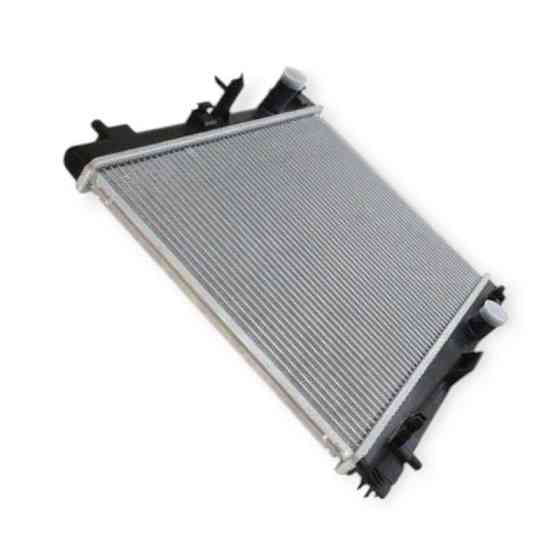 Радиатор двигателя Тойота Yaris 1.0-1.3 02- охлаждения Мукачево