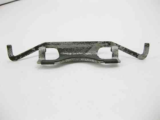 Mercedes-Benz  A0014212391 Утримуюча скоба - пружина скоби заднього гальмівного супорта E-Class W212 CLS C218 Одесса