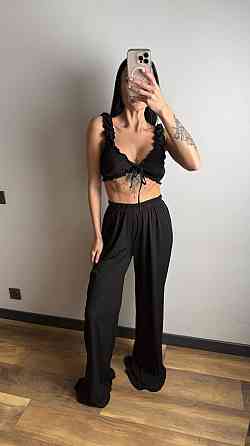 Жіноча піжама-двійка: топ і штани з романтичними рюшами рубчик Чорний Одеса