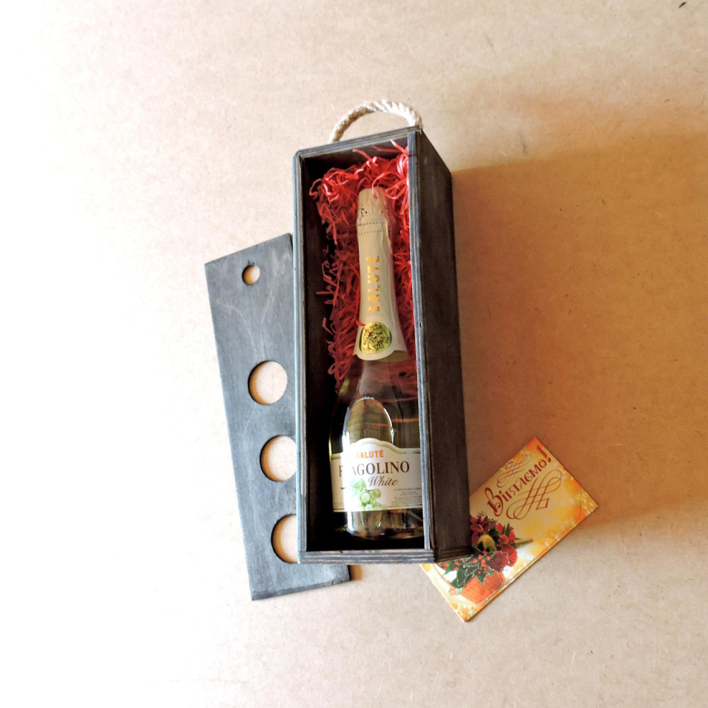 Подарочная коробка 