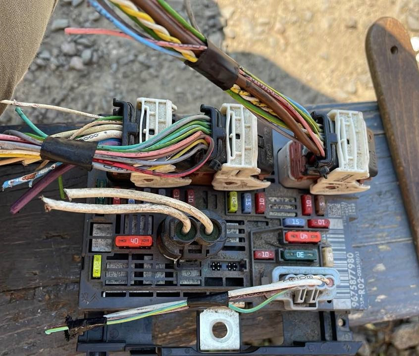 Блок запобіжників BSM Citroen C4 Grand Picasso 2006-2013 (9675877980) Ковель - фото 2