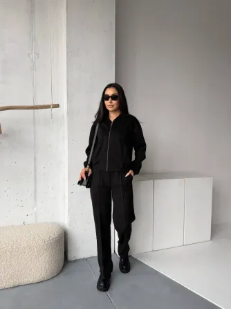 Жіночий костюм із замшу на дайвінгу Одеса