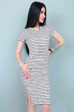 Платье в полоску 