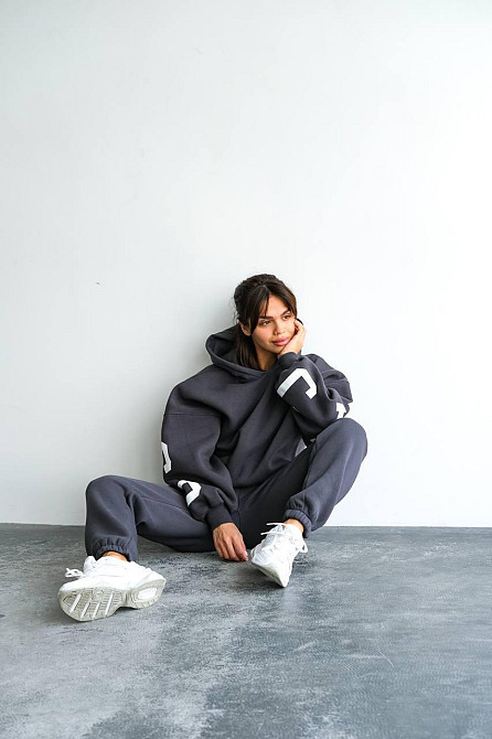 Женский стильный повседневный костюм Chicago с двойным капюшоном Графит, 48/50 Одесса - изображение 4