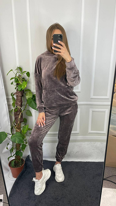 Жіночий велюровий костюм із капюшоном Шоколадний S Харків - фото 7