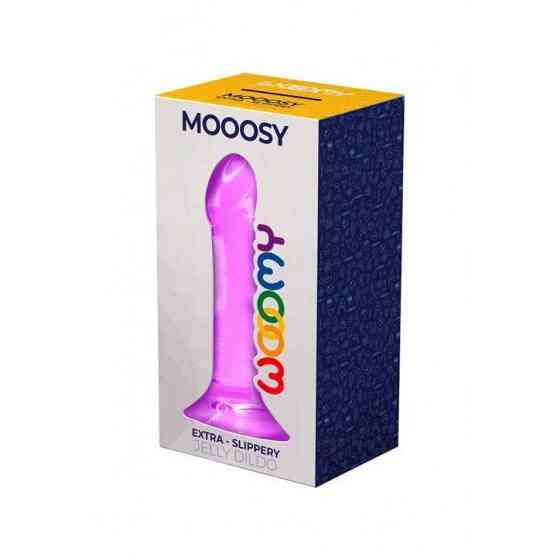 Дилдо Wooomy Mooosy, с присоской, совместим с трусиками для страпона, длина 18 см, диаметр 4,5 см Sex Aura Киев