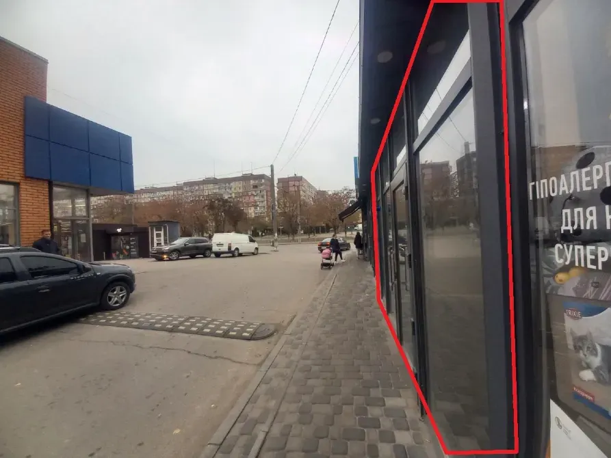 Новое Аренда Помещения на красной линии возле "Варуса", Проспект Мира Днепр - изображение 1
