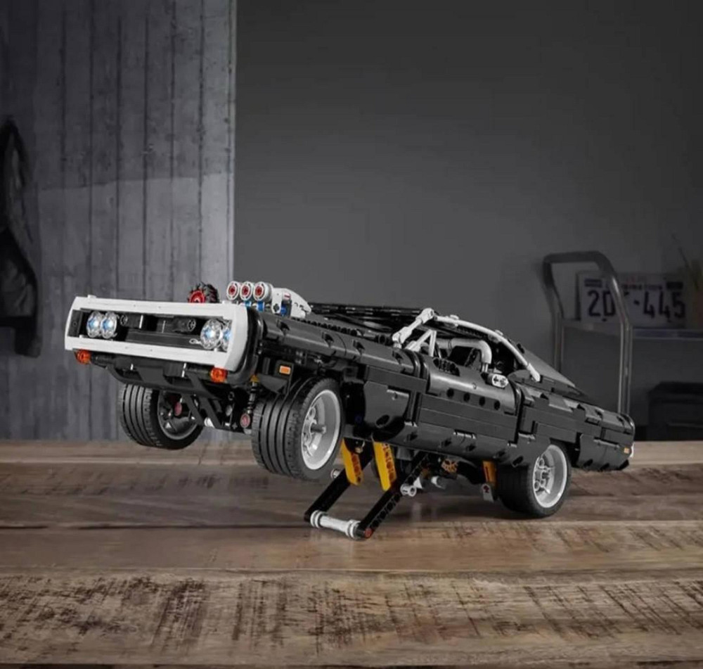 Конструктор машинка Technic Dodge Charger Домініка Торетто 1077 деталей Маштаб 1:10 Додж Чарджер чорний Київ - фото 2