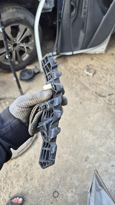 Крепление крыла Kia Sportage 2021–2025 Киев - изображение 1