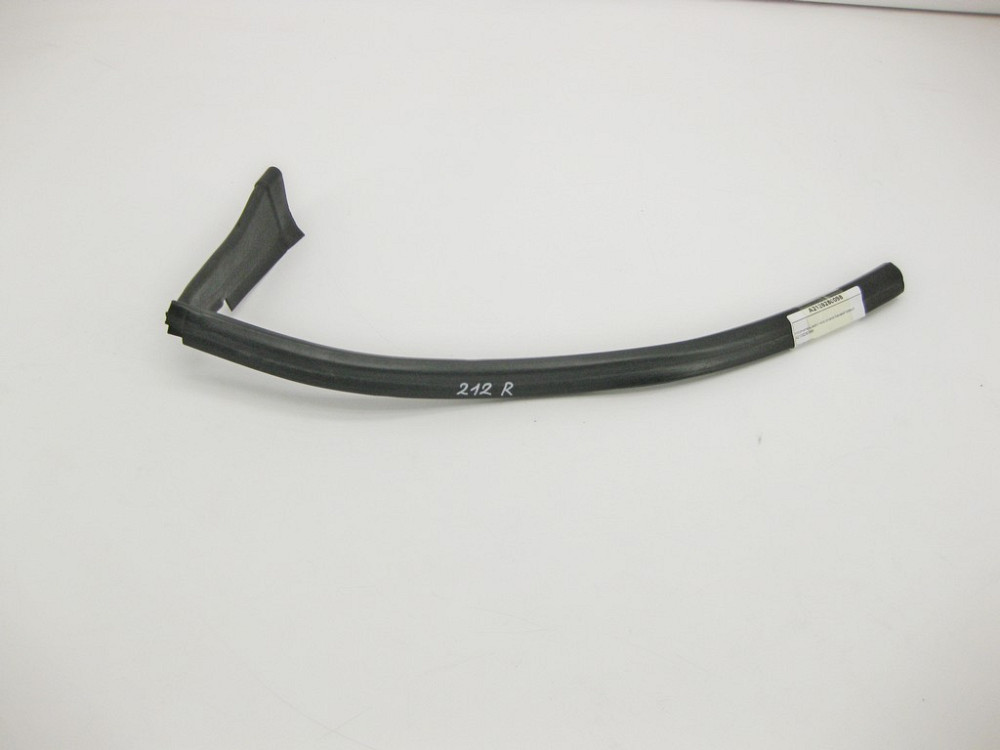 Mercedes-Benz  A2126280098 Ущільнювач моторного відсіку бічний правий E-Class W212 Одесса - изображение 1