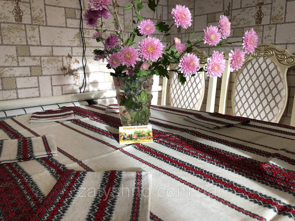 Червона вишита скатертина на льону з серветками. Київ - фото 2