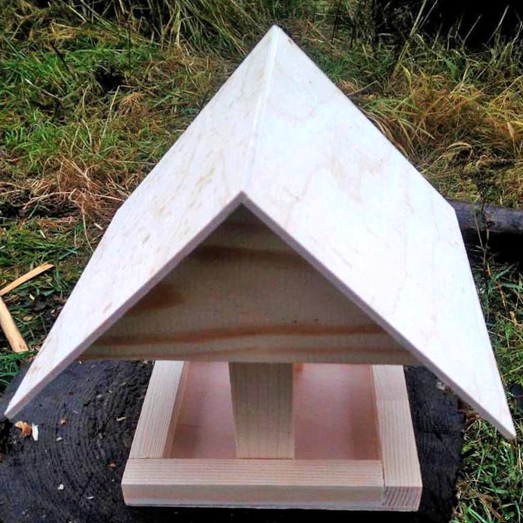 Кормушка для птиц 