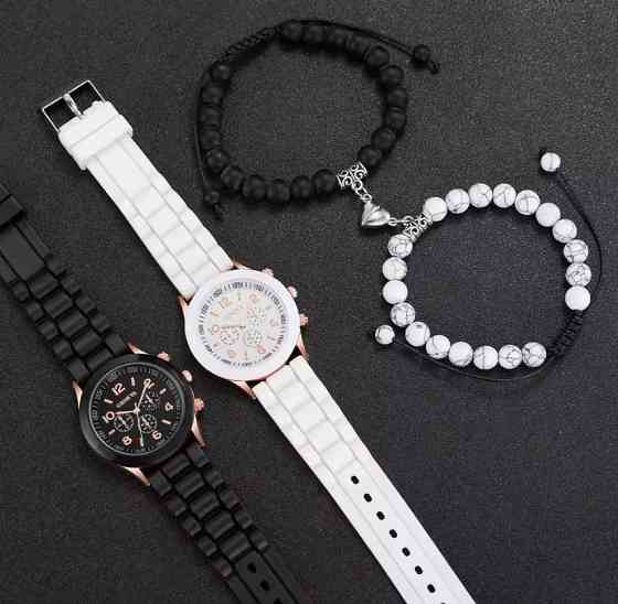 Подарочный набор для мужчин и женщин 2 парные часы с 2 браслетам серце черно-белый Киев