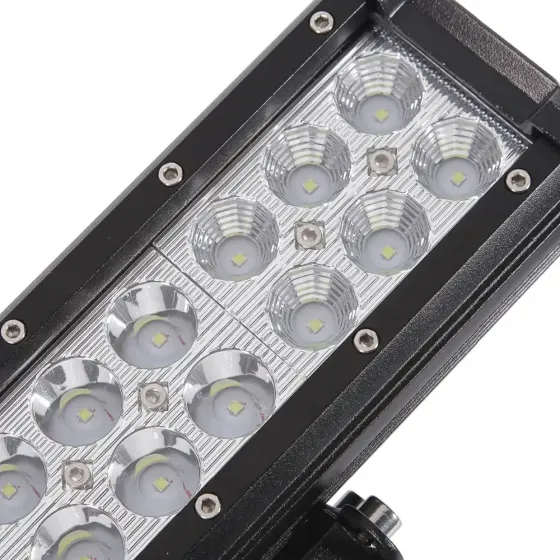 Фара додаткового світла C - 108W / Spot спрямований промінь світла кут світіння 30°+Flood розсіюючий промінь світла кут світіння Харків