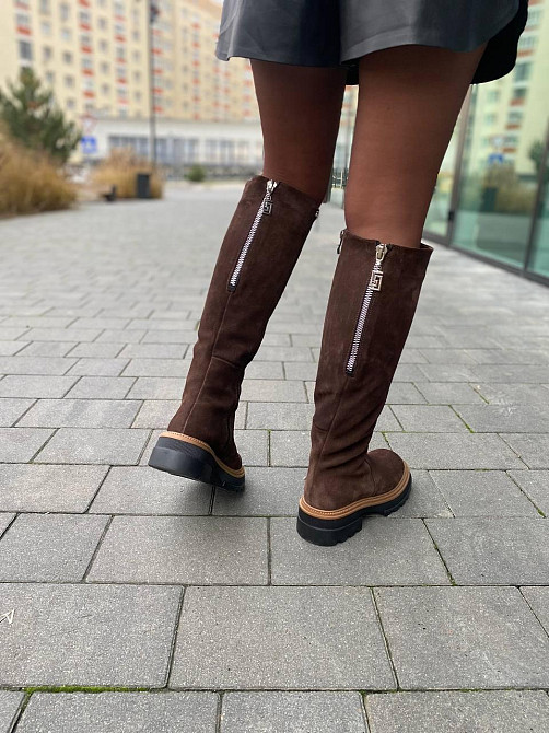 Чоботи жіночі 3004 на плоскій підошві коричневі зимові з натуральної замші / Чоботи замшеві зим Коломия - фото 8