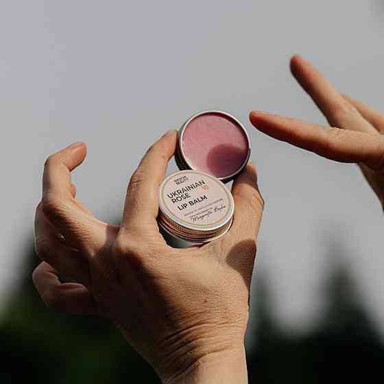 Зволожуючий бальзам для губ Ukrainian Rose 15 г Київ