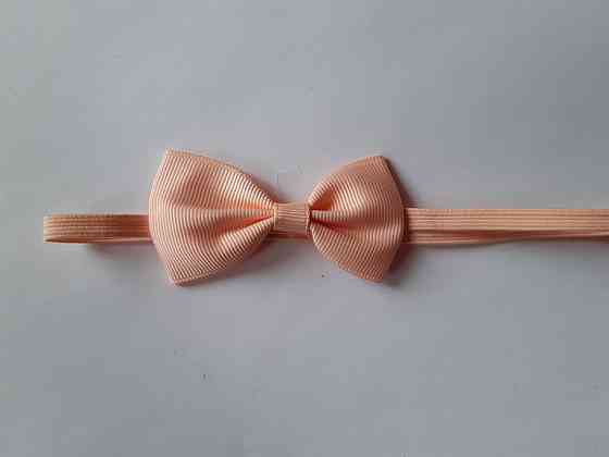 Дитяча повязочка на голову персикова - розмір універсальний (на резинці), бантик 7см Київ