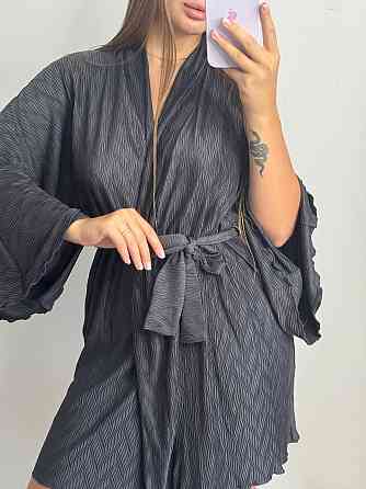 Жіночий халат із тканини стрейч-плісе з поясом Графіт Харків