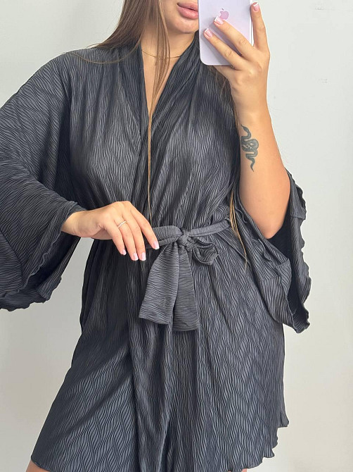 Жіночий халат із тканини стрейч-плісе з поясом Графіт Харків - фото 4