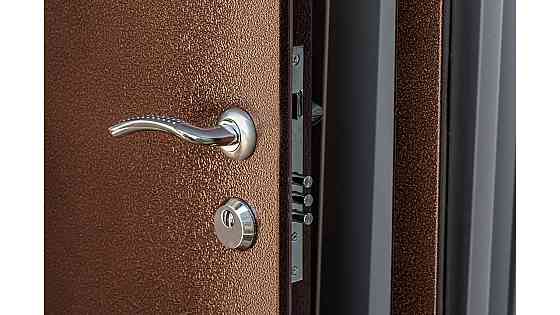 Двері вхідні Наші Двері ОПТІМА Б-262 Мідь антик / ПВХ Дуб темний  960х2040 мм Київ