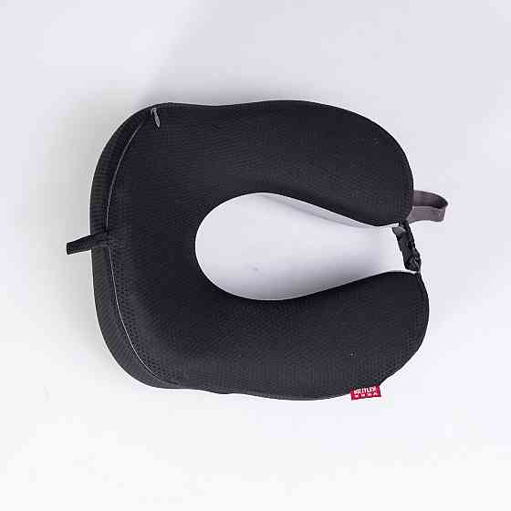 Yiwu Подушка для шиї Camelback U-подібна з охолоджуючим ефектом чорний HP-56-19B Коломия