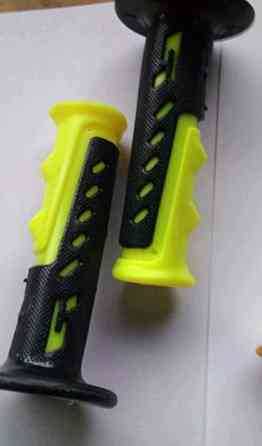 Ручки руля велосипедные (черные с желтыми) Мукачево