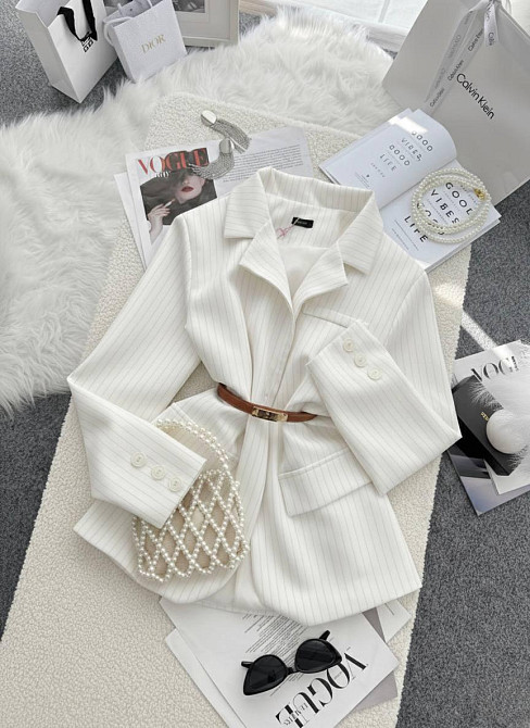 Жіночий класичний піджак вільного крою в смужку костюмка Айворі, 42/44 Одеса - фото 11