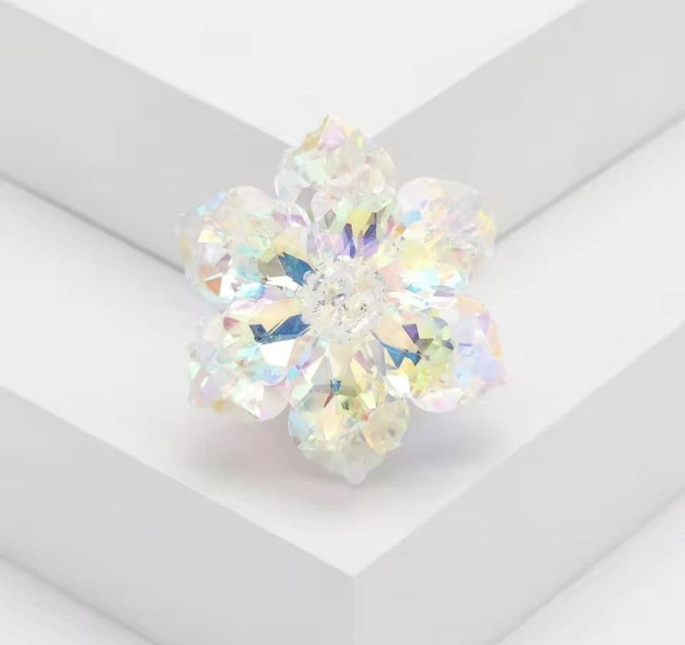 Брошка "Квітка" Білий Сміла - фото 1