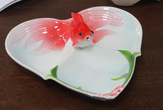 Менажница на 3 секции Золотая рыбка сердце 23 см китайский лепной костяной фарфор Кременчуг - изображение 3