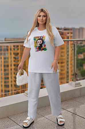 Базова жіноча футболка з малюнком "Labubu" | Норма і батал Київ