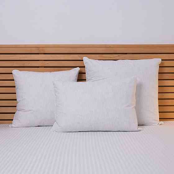 Подушка пухова YouStar 50% пух 50% перо Тік смужка - пружна 50x70 см (Білий) з сумкою-чохлом Суми