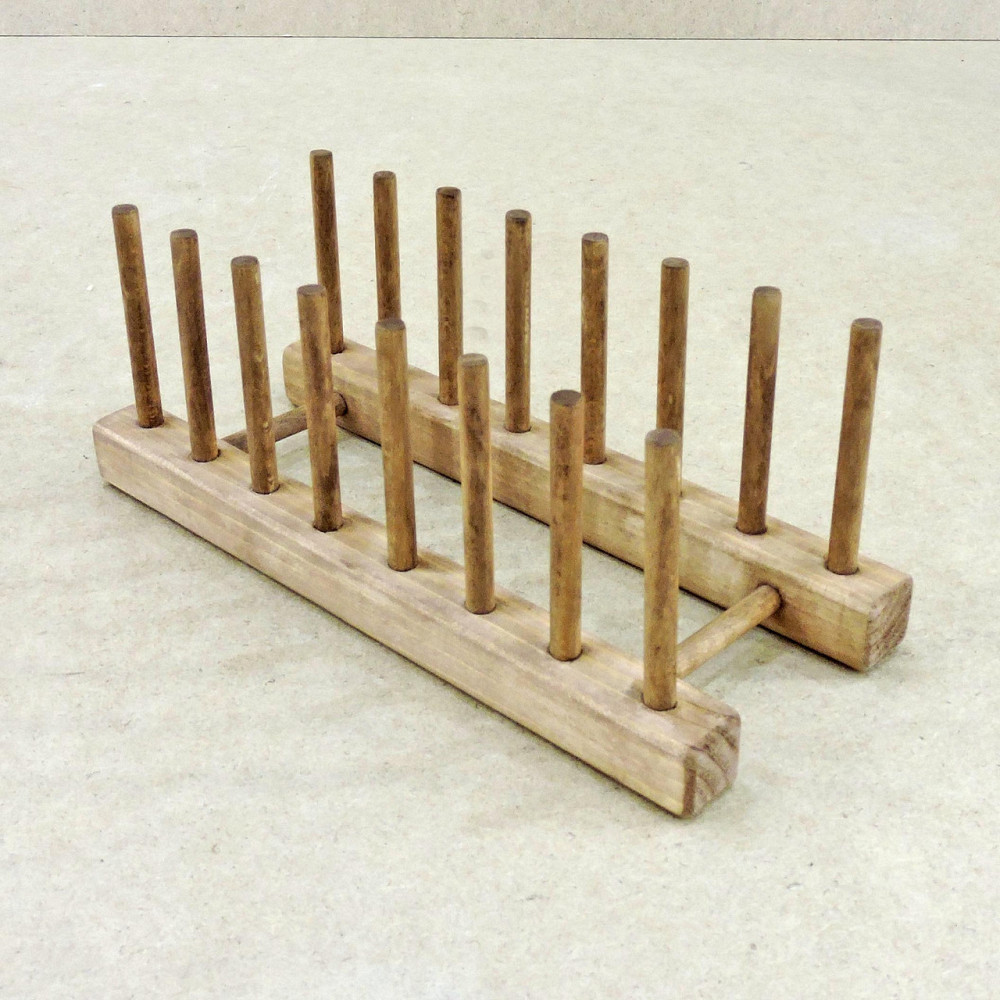 Настольная стойка для тарелок 